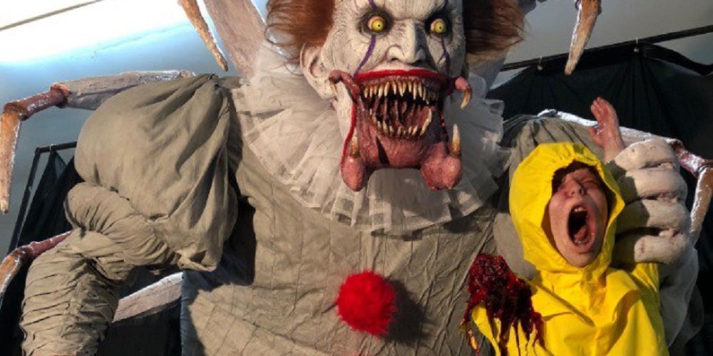 This Enormous Pennywise Animatronic Will Give You Nightmares IHorror.
